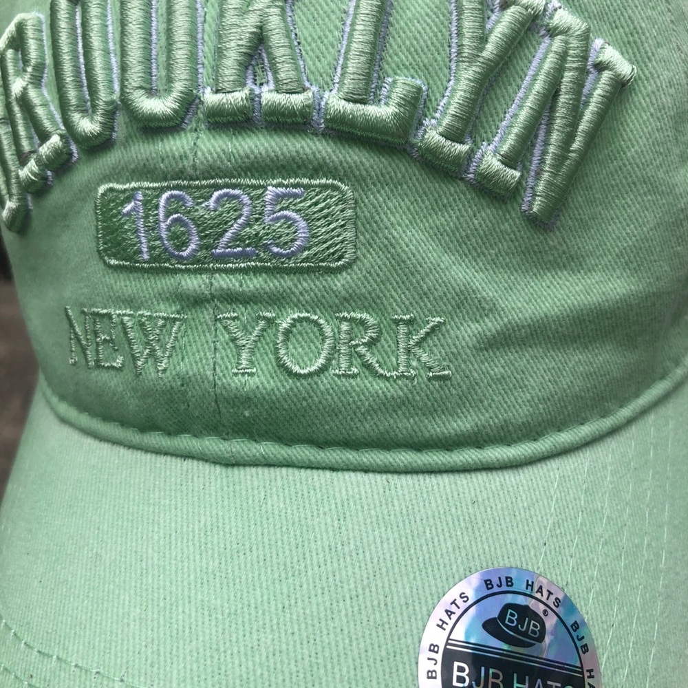 BROOKLYN 1625 or New York City baseball caps. Adjustable. Choice of 1 - Picture 7 of 10